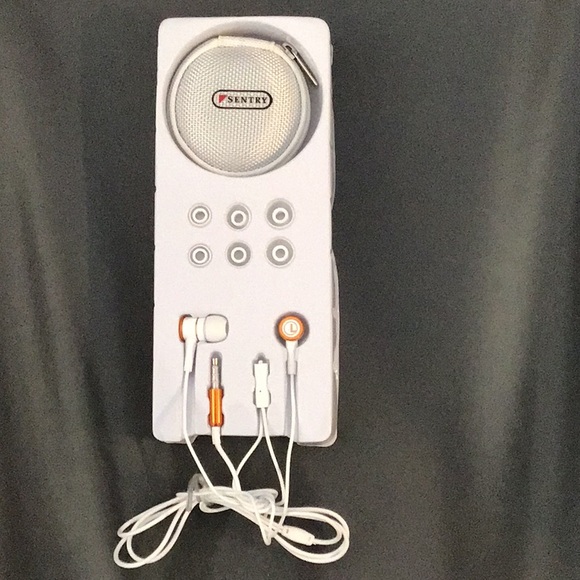 Brand new Earbuds - Picture 1 of 1